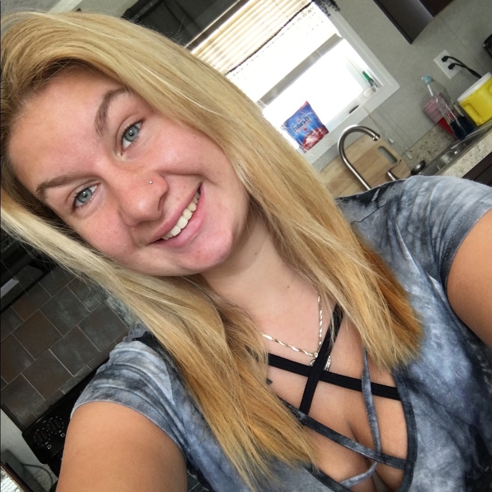 Meet your Posher, Mepinda